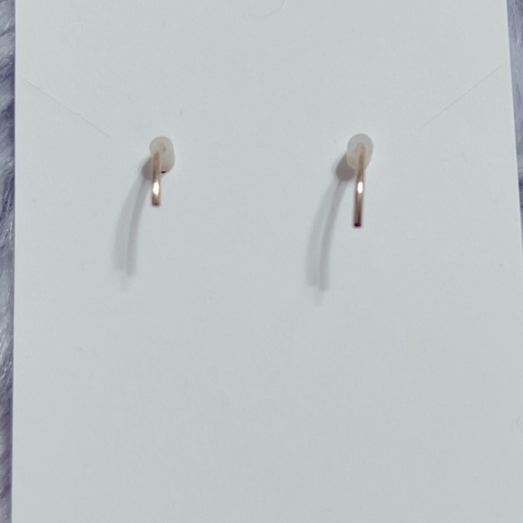 Earrings - Picture 4 of 5